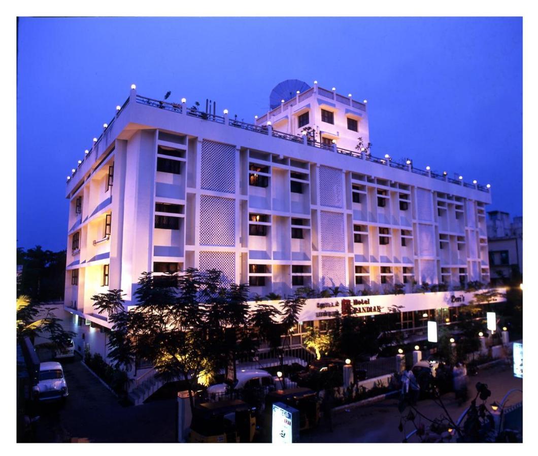 Hotel Pandian Chennai Bagian luar foto